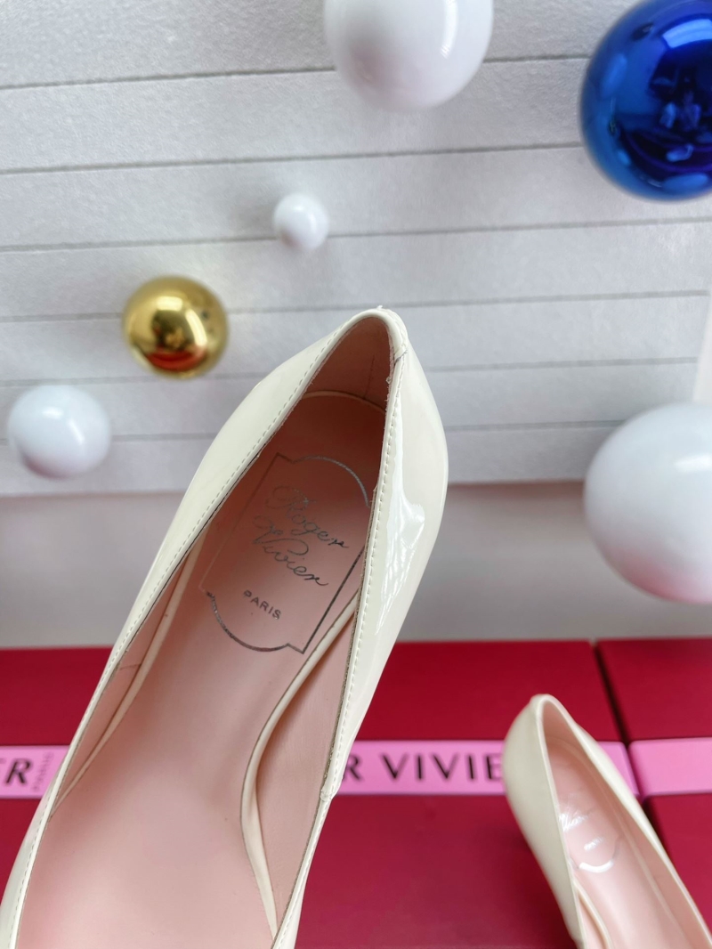 Roger Vivier Flat Shoes